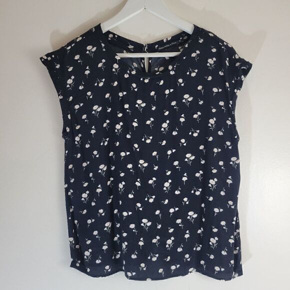 Abercrombie Buttoned-Back Daisies Blouse - Picture 1 of 7
